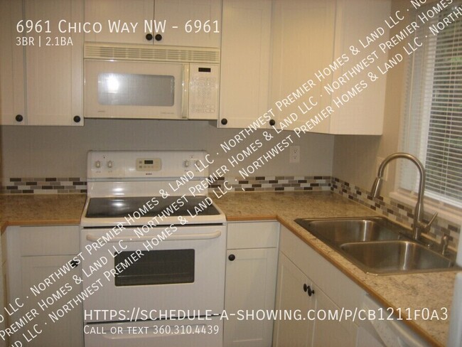 Foto del edificio - Chico Way 3 bedroom Townhouse