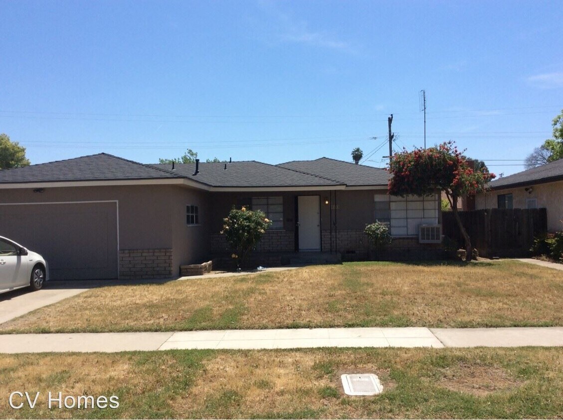 Foto principal - 3 br, 2 bath House - 4032 E. Hampton Way