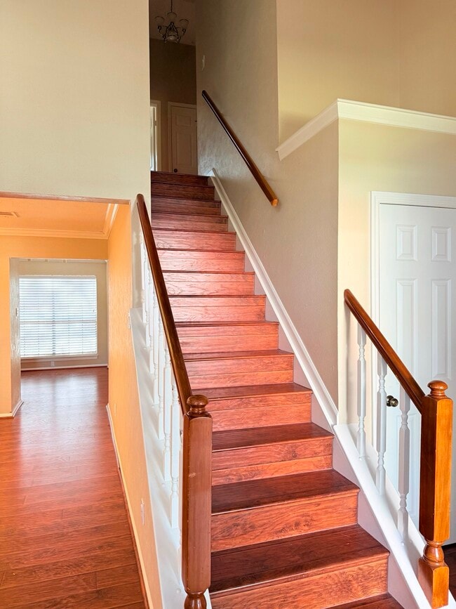 Building Photo - 98 N Pathfinders Cir