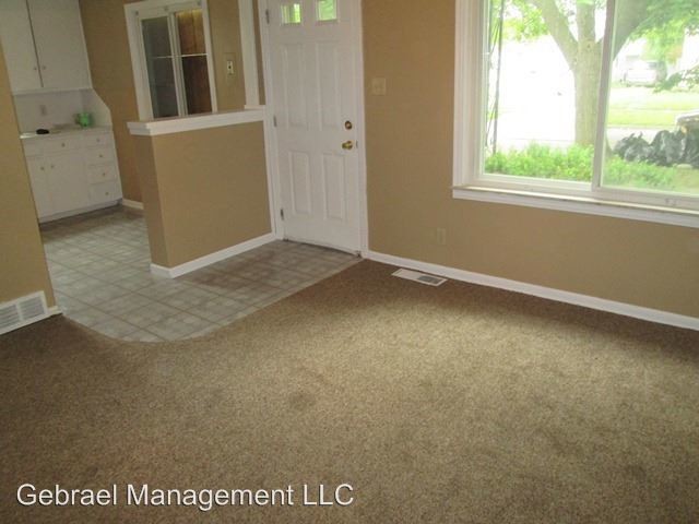 Building Photo - 2 br, 1 bath House - 4030 Blackington Ave.