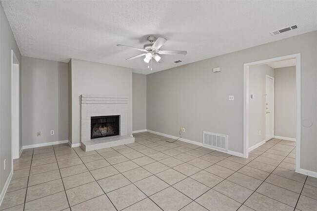 Foto del edificio - 13357 Water Oak Ln