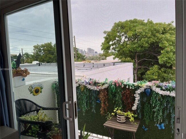 Foto del edificio - 1020 SW 4th St