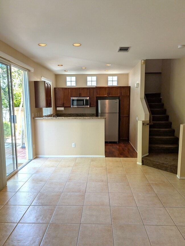 Building Photo - 27844 Crown Ct Cir