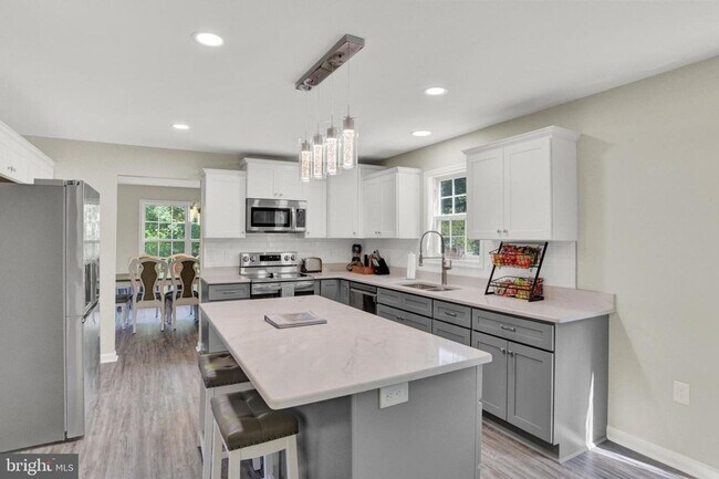 Foto del edificio - Spacious 4BR House in Lewisberry