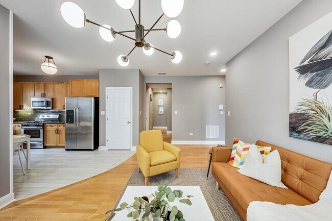 Foto del edificio - 1322 E 62nd St