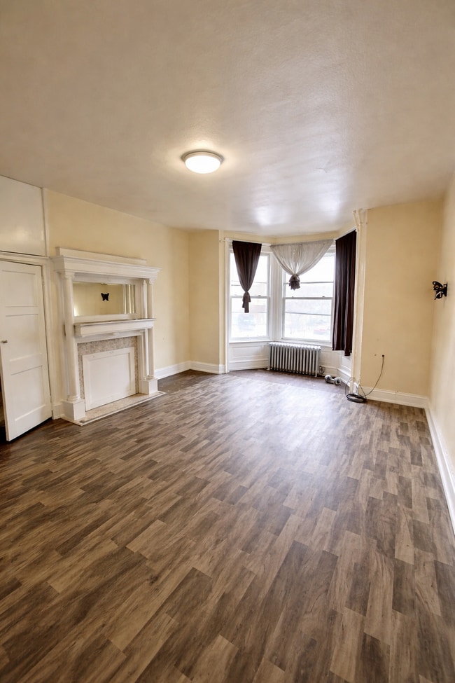 Photo - 1330 W Hunting Park Ave House