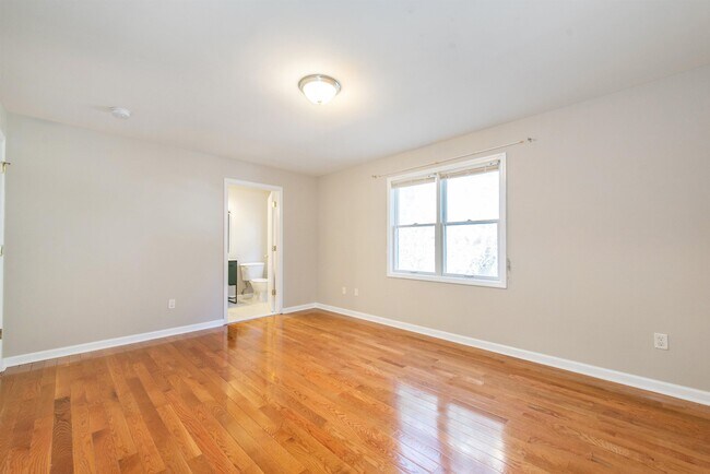 Foto del edificio - 19 Legend Hills Dr