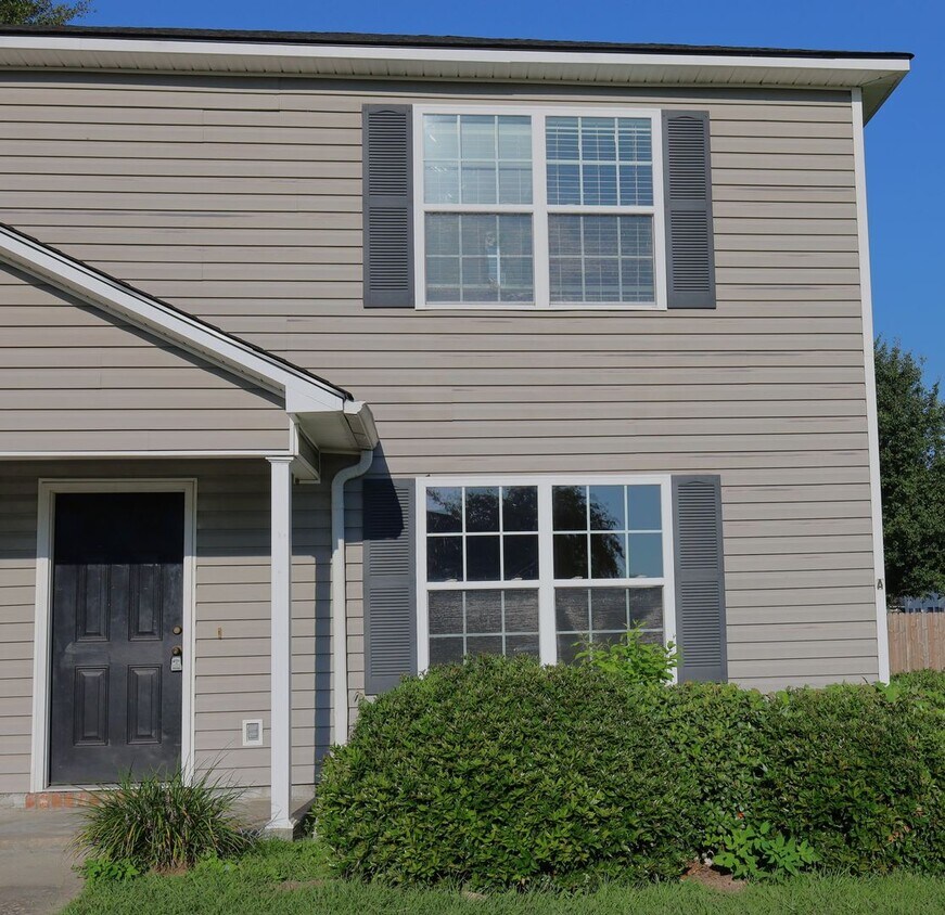 Foto principal - 1801-A Chestnut Dr