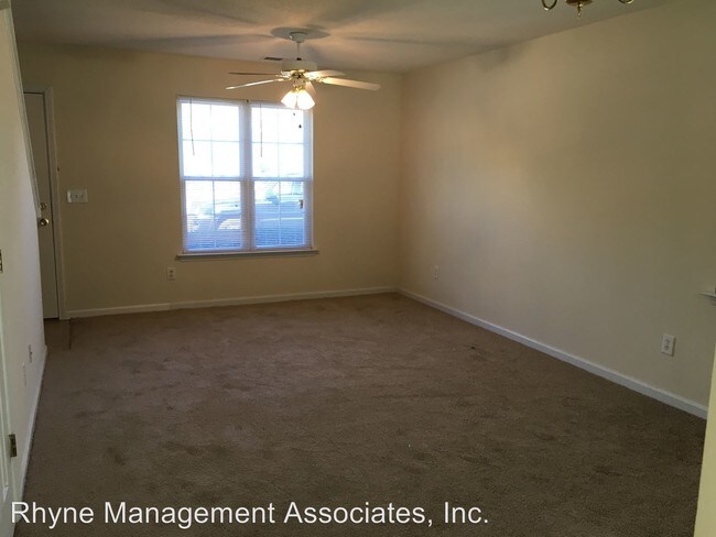 Building Photo - 231 Donald Ross Dr