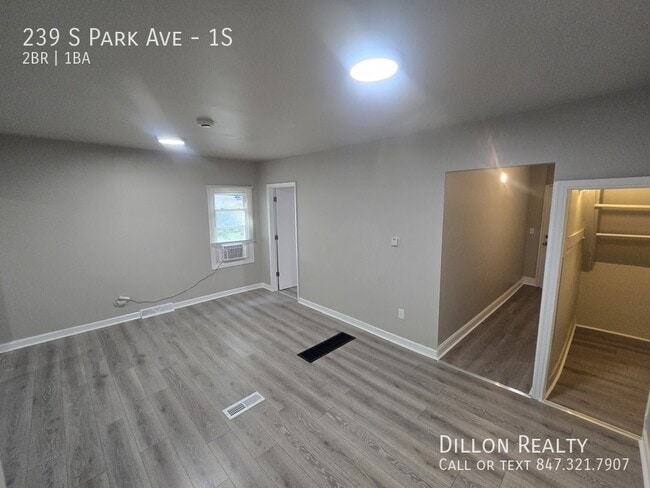Building Photo - 239 S Park Ave