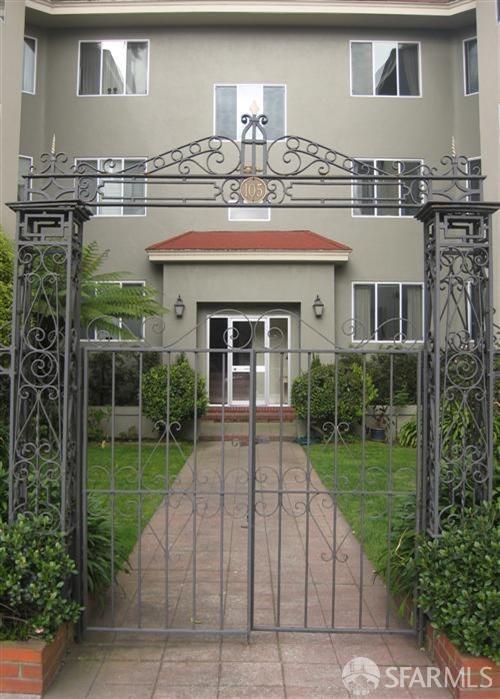 Foto principal - 105 Palm Ave