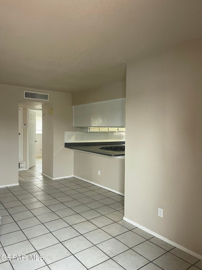 Building Photo - 2919 Beachcomber Dr