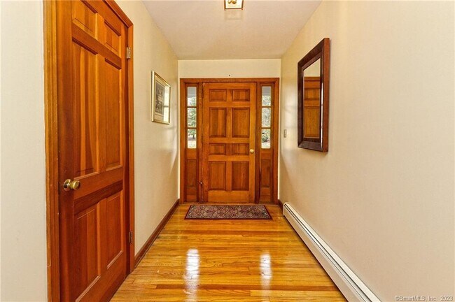 Foto del edificio - 200 Old Tavern Rd
