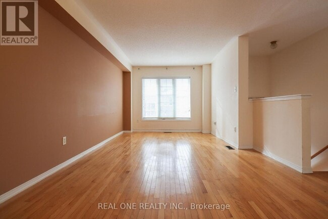 Building Photo - 4950 Albina Way