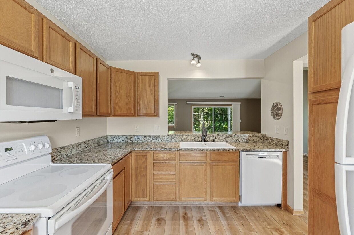 Foto principal - 220 Emerson Ave E