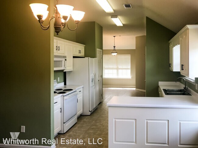 Building Photo - 6112 Covington Villas Dr