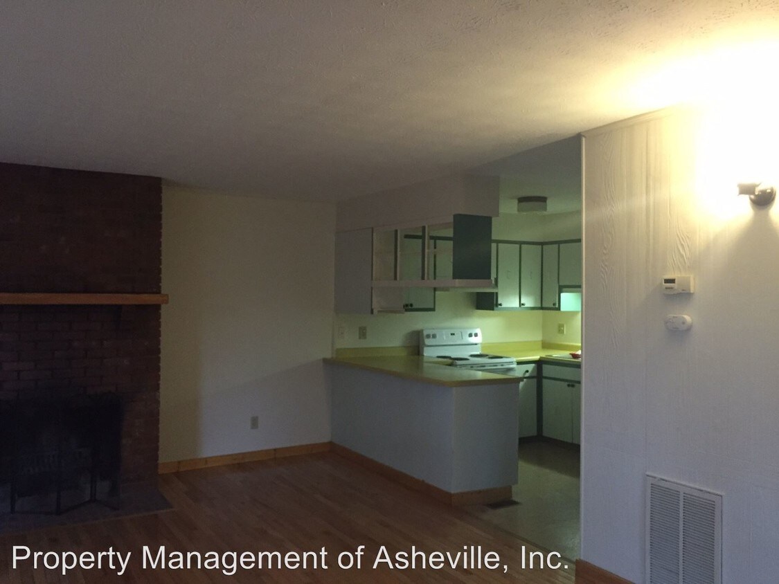 60 Ollie Weaver Rd, Weaverville, NC 28787 Condo for Rent in