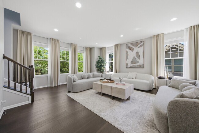 Foto del edificio - 130 Waterbury Cir