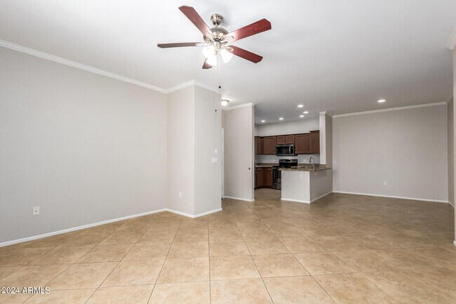 Foto del edificio - 16013 S Desert Foothills Pkwy