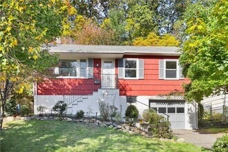 Building Photo - 36 Sherwood Dr