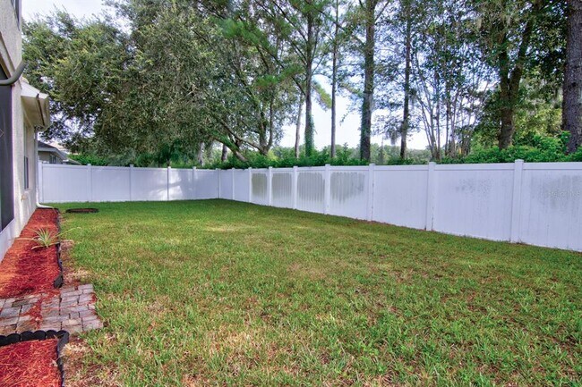 Building Photo - 5075 SW 40th Pl