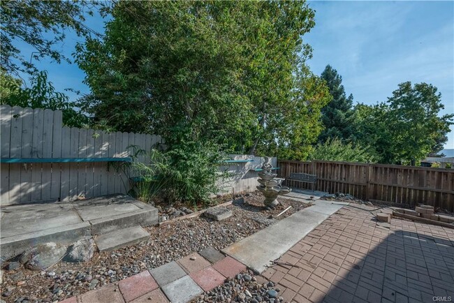 Building Photo - 1437 Smith St