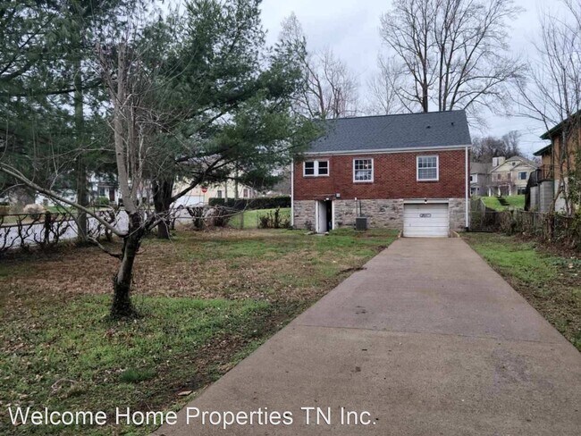 Foto del edificio - 3 br, 1 bath House - 919 S Douglas Ave
