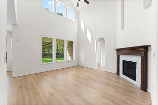 Foto del edificio - 32014 Marble Hollow Ln