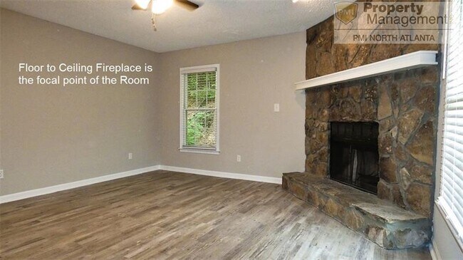 Foto del edificio - 1625 Bald Ridge Marina Rd
