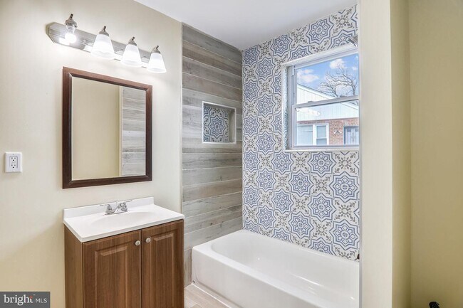 Foto del edificio - 2906 Fairlawn St