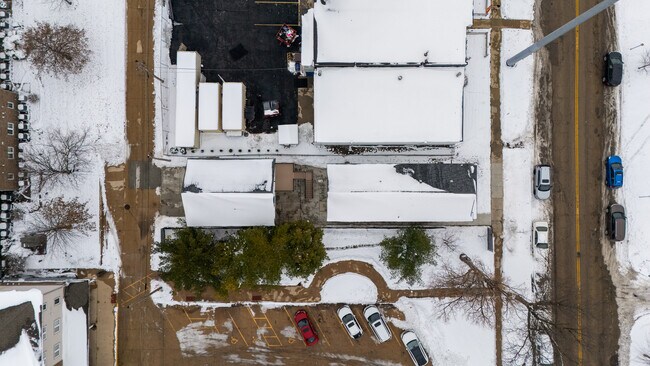 Foto del edificio - 918 7th St SE