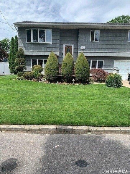 Foto principal - 245 Beachview St