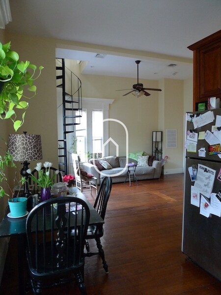 Foto del edificio - 139 Hillside St