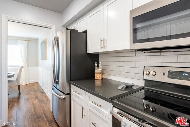 Building Photo - 3 br, 2 bath Condo - 4630 Willis Ave Unit 309