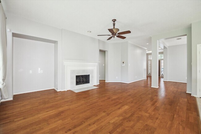 Foto del edificio - 9527 Shadow Gate Ln