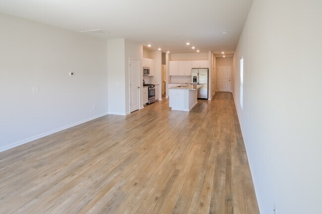 Building Photo - 705 Watercliff Dr, Longs, SC