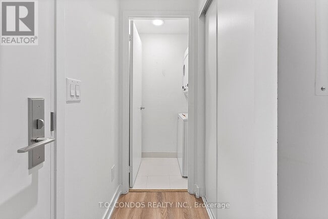 Building Photo - 20 Edward St