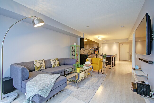 Building Photo - 19 Singer Ct