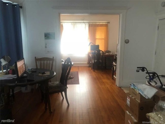 Building Photo - 2 br, 1 bath Duplex - 1785 Summer St