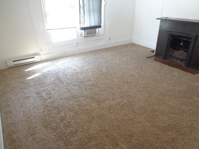 Dormitorio - 80 McMillen Ave