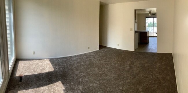 Photo - Duplex w Large Backyard + 1 car detached g... Townhome