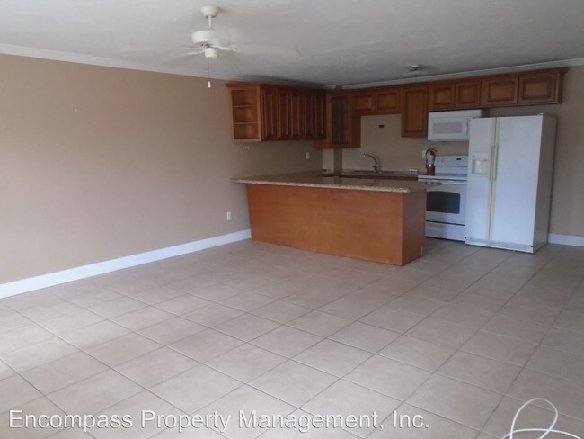 Building Photo - 4802 Tudor Dr
