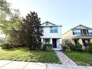 Building Photo - 11804 Silverlake Park Dr