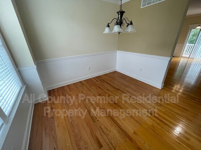 Foto del edificio - 833 Cranberry Rd