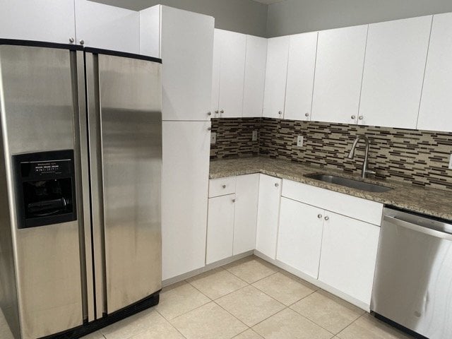 Building Photo - 2 bedroom 1 Bath Home - Utilities Included