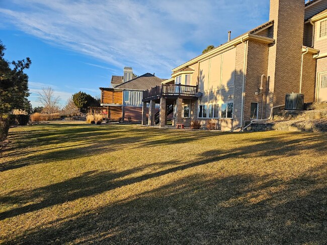 Foto del edificio - 74 Falcon Hills Dr