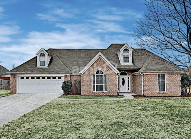 Building Photo - 1123 Tara Dr