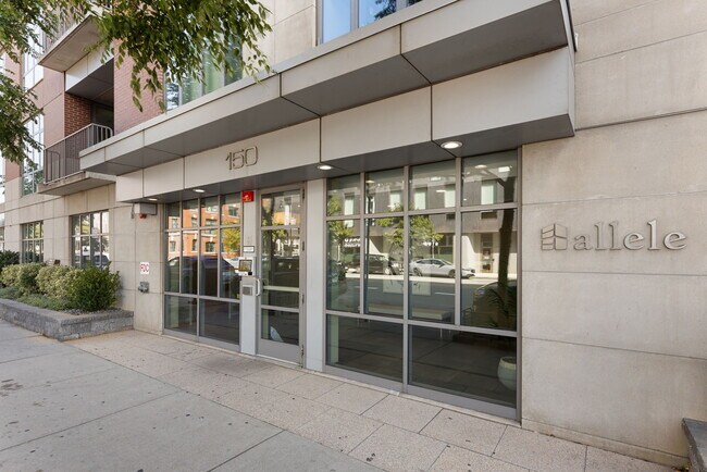 Foto del edificio - 150 Dorchester Ave