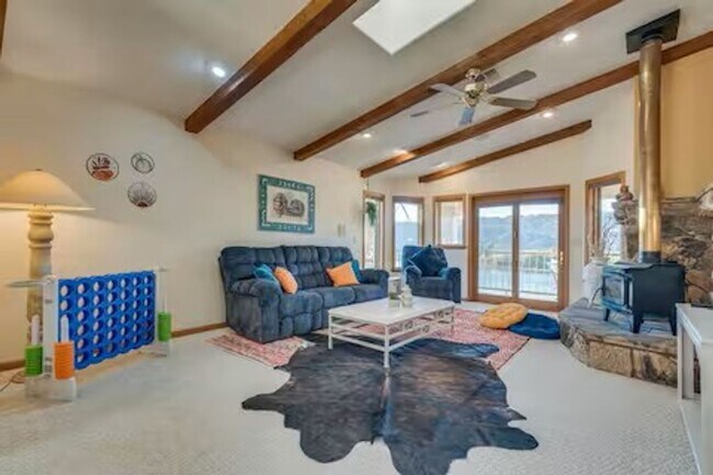 Foto del edificio - Waterfront Charm!