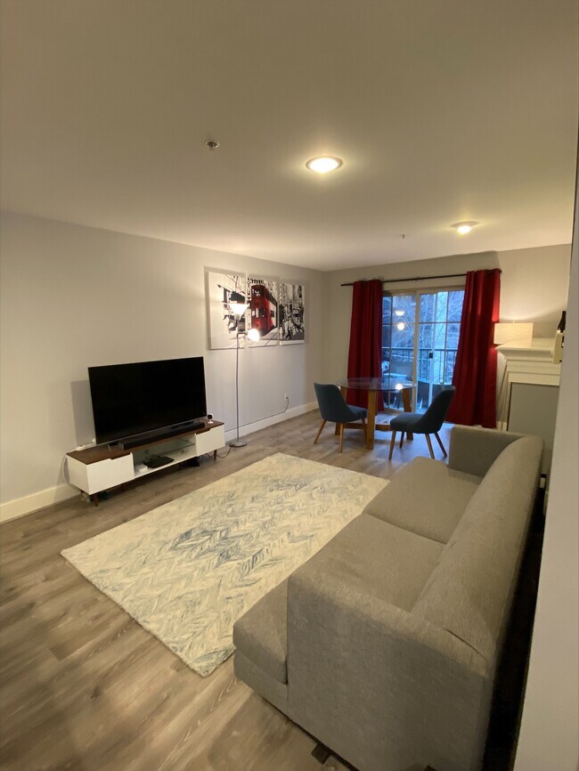 Photo - 123 Queen Anne Ave N Apartment